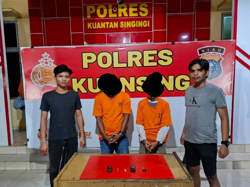 Satresnarkoba Polres Kuansing Amankan Dua Kurir Sabu saat Kendarai Sepeda Motor