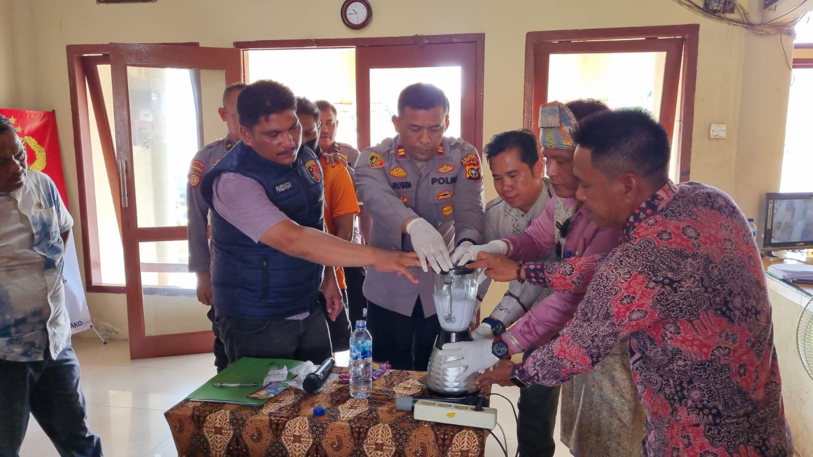 Polsek Bangko Pusako Musnahkan 48,85 Gram Sabu, Kapolsek: Ini Komitmen Lawan Narkotika
