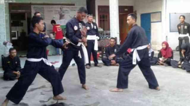 Pukulan Mematikan di Ulu Hati Tewaskan Pesilat Remaja di Jember