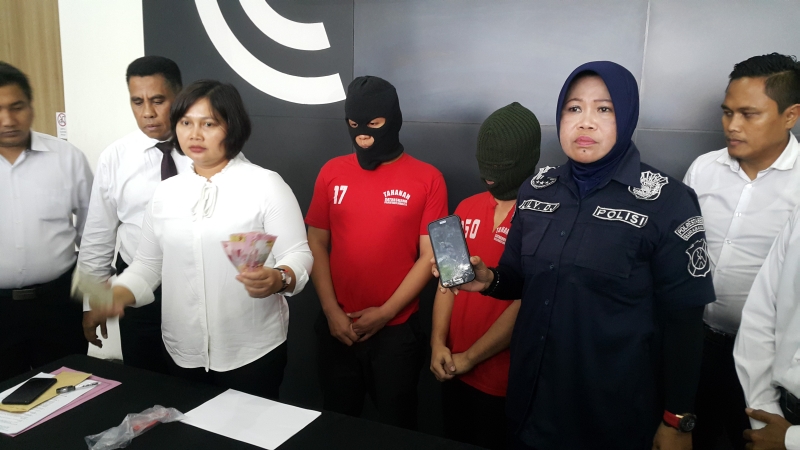 Edan, Prostitusi Gay Terbongkar, Tarifnya Rp1 Juta untuk Threesome