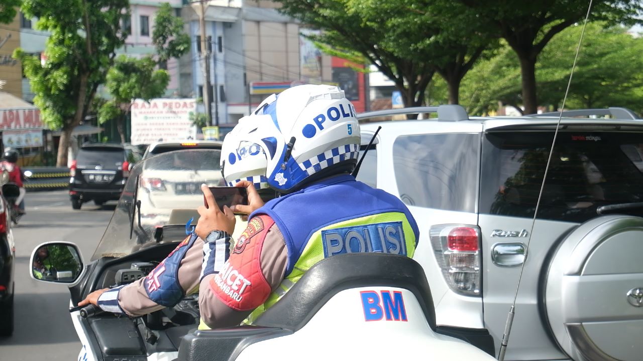 Satlantas Polresta Pekanbaru Pakai E-Teguran Tindak Pelanggar Lalulintas