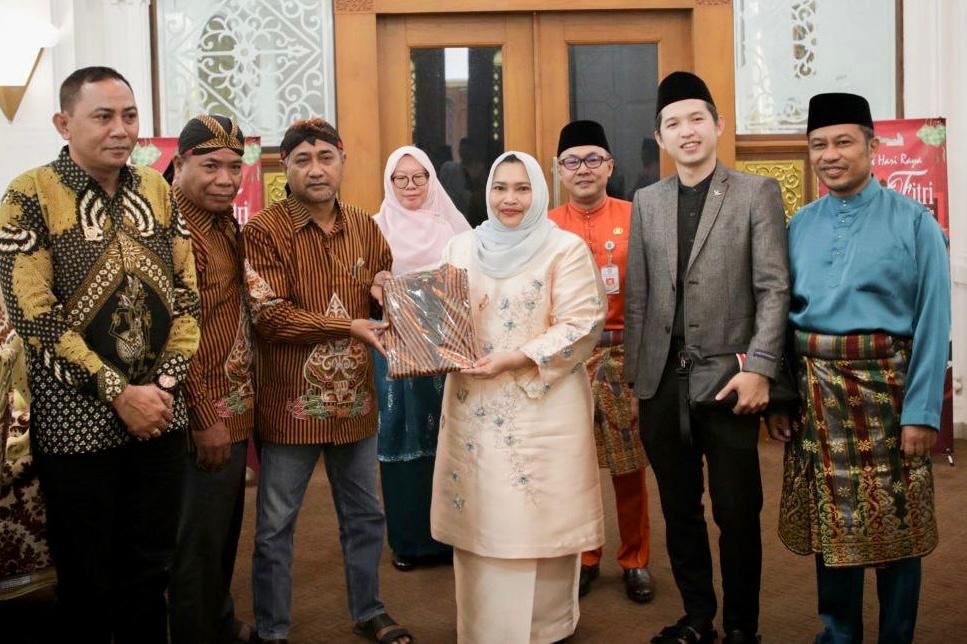 Bupati Kasmarni Terima Pengurus Paguyuban Pujakesuma di Wisma Sri Mahkota