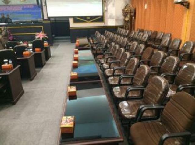 Miris ! Tak Satu Orang pun Camat di Pekanbaru yang Hadiri Undangan Paripurna DPRD