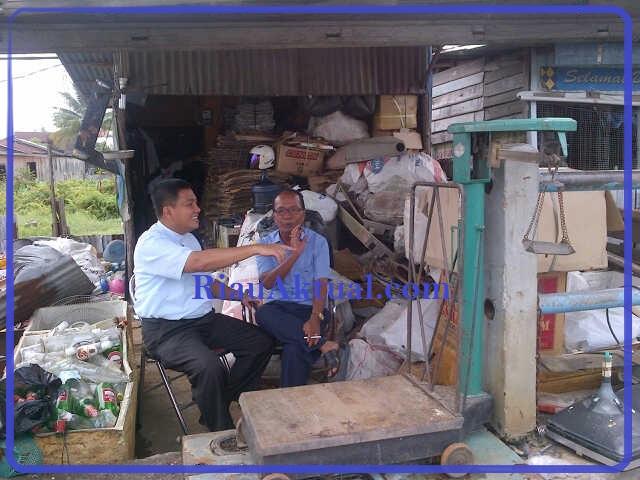 Selain Meriahkan PON, JE Singgahi Rumah Pemulung