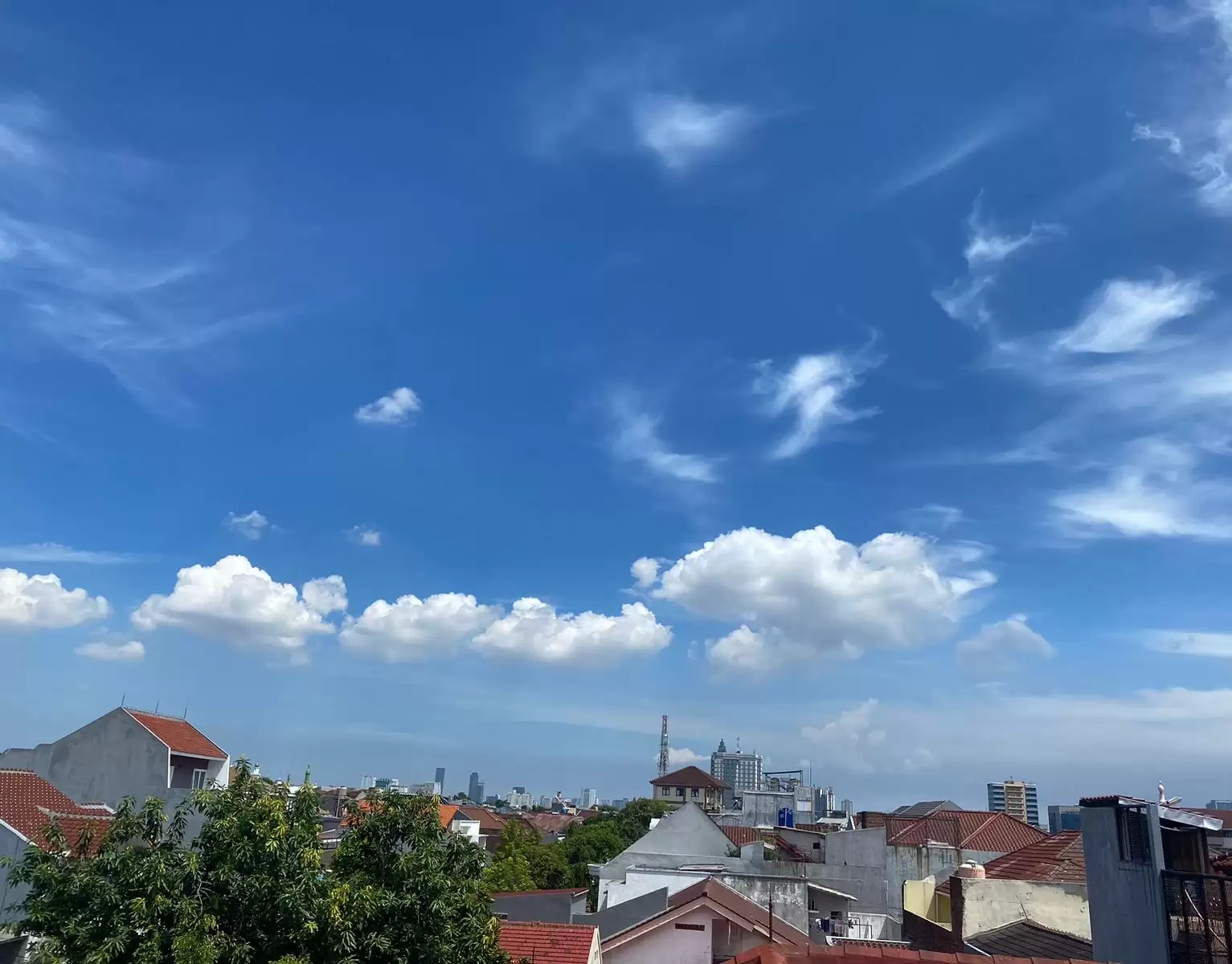 BMKG Prediksi Hari Ini Cuaca Riau Cerah Berawan Seharian, Hujan Ringan di Sebagian Daerah