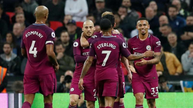 Sah ! Manchester City Jawara Premier League 2017/2018