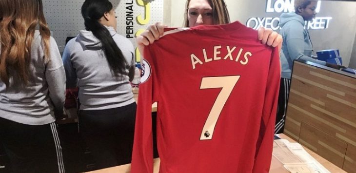 Woow ! Transfer Sanchez Diklaim Tuntas, Replika Jersey pun Sudah Dijual