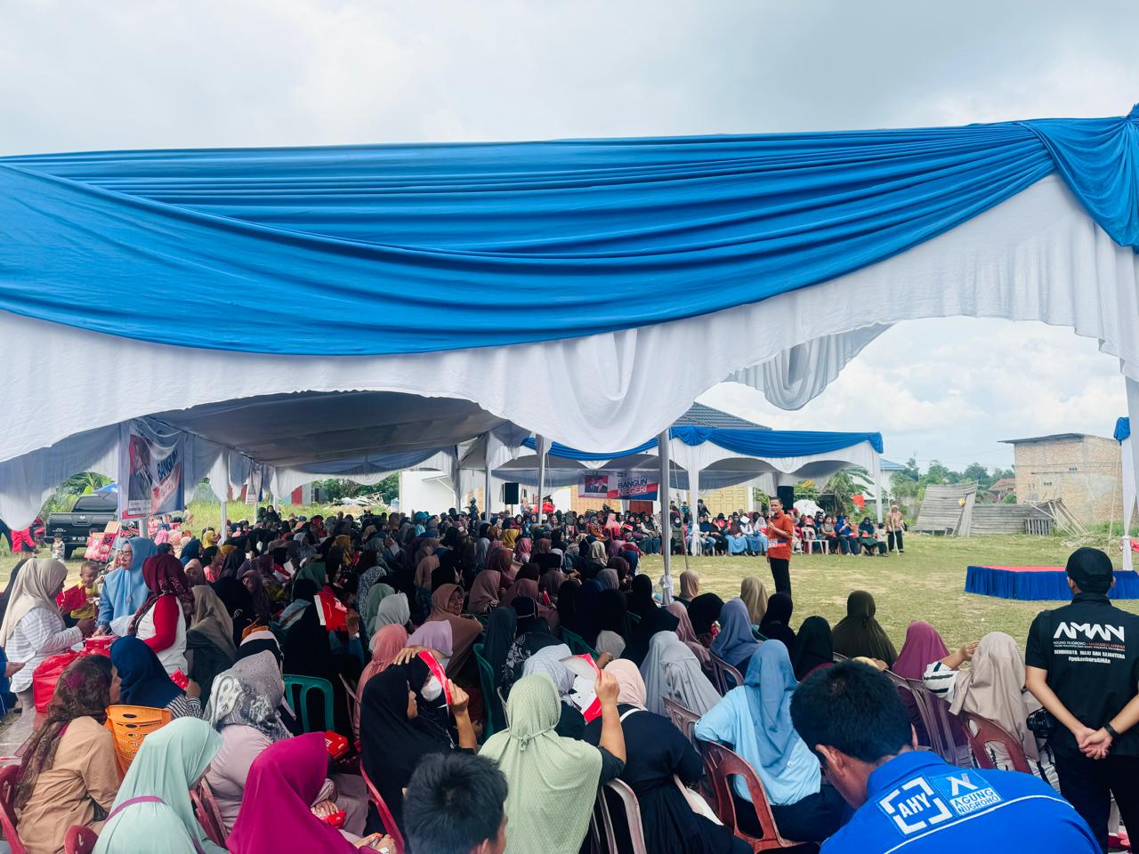 Optimis Menang, Agung Nugroho-Markarius Anwar Sapa Warga Kelurahan Tobek Godang