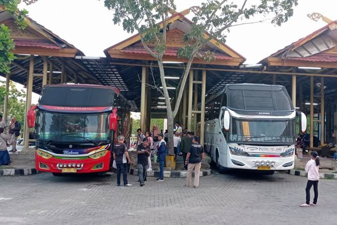 Sopir Diperiksa, Dishub Pekanbaru Ingatkan Bus Angkutan Lebaran 2025 Harus Layak Jalan
