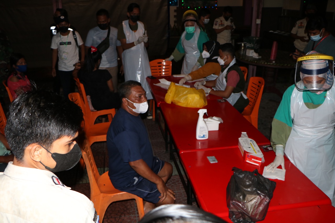 Tim Patroli Datangi Pujasera Sedap Malam, 48 Orang di Swab 2 Diantaranya Reaktif Covid-19