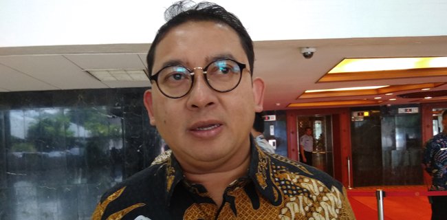 Fadli Zon: Situs skandalsandiaga.com Pasti Dibuat Pusat Hoax Nasional