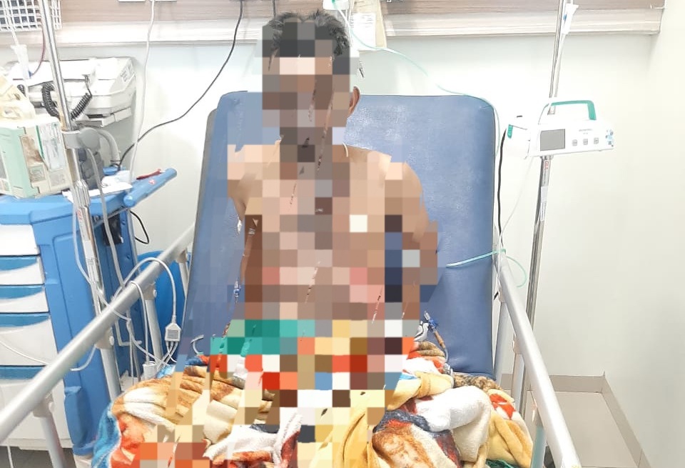 Karena Kesigapan Warga, Tukang Cat di Pekanbaru Ini Selamat Dari Sengatan Listrik