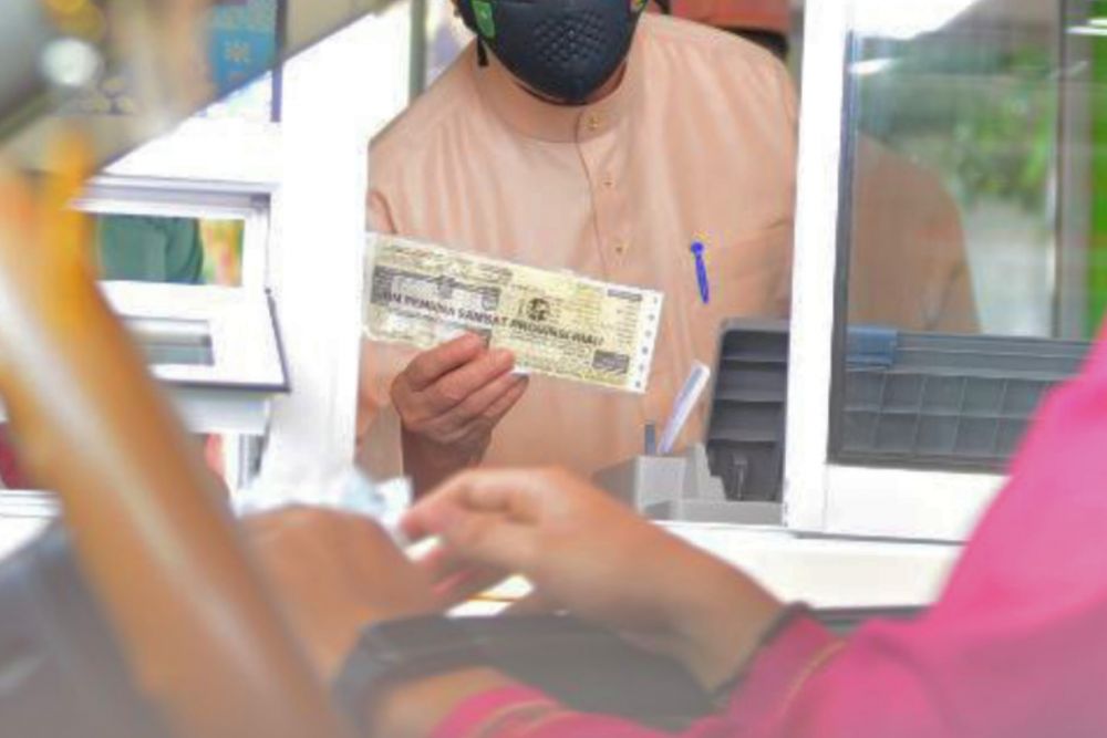 Dampak Harga Sawit Naik, Realisasi BBNKB di Riau Tinggi Capai Rp296 Miliar