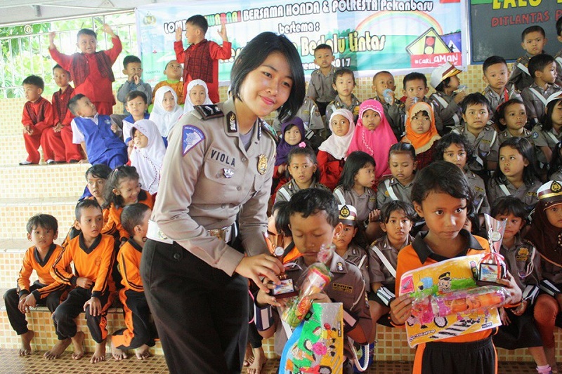 Satlantas Polresta Pekanbaru Taja Lomba Mewarnai, TK Bhayangkari Juara Tiga