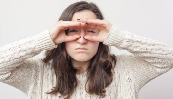 Wajib Tahu, Gejala dan Penyebab Mata Berbayang dan Kabur