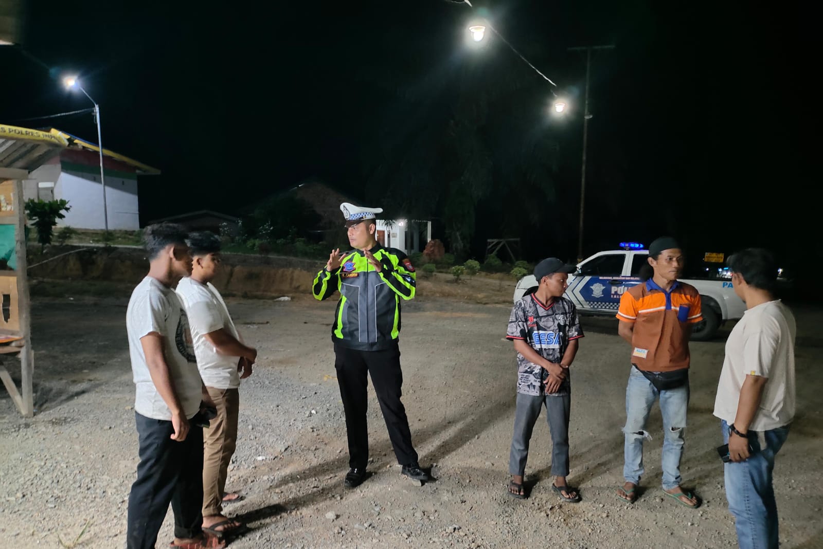 Polsek Kemuning Patroli Pendingin Jelang Pilkada untuk Ciptakan Keamanan