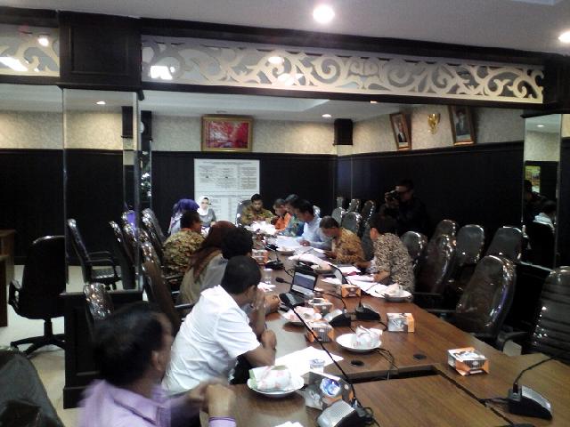 Minta Masukan, Pansus Pelayanan Terpadu Satu Pintu DPRD Pekanbaru undang REI dan Apindo