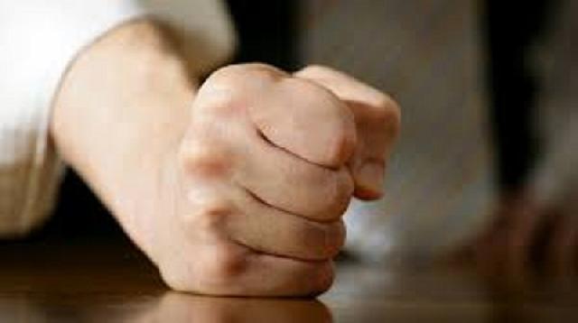 Protes Pemberitaan, Wakil Ketua DPRD Inhil Labrak Wartawan Sampai ke Rumah