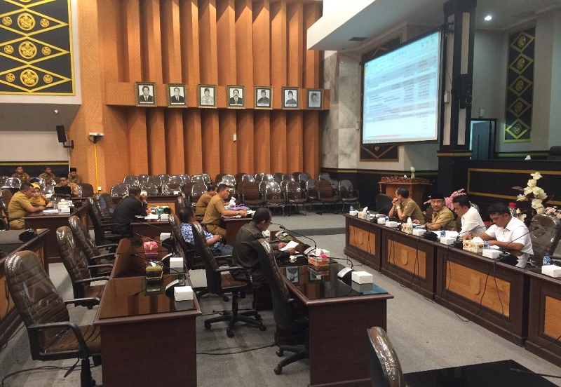 DPRD: Seolah-olah yang Masuk ini Perampok