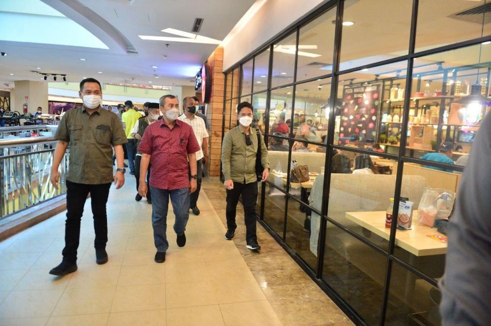 Jelang Nataru, Gubernur Syamsuar Tinjau Pelaksanaan Prokes Mall di Pekanbaru