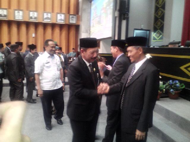 DPRD Pekanbaru Gelar Paripurna Penetapan Pasangan Calon Walikota dan Wakil Walikota Terpilih