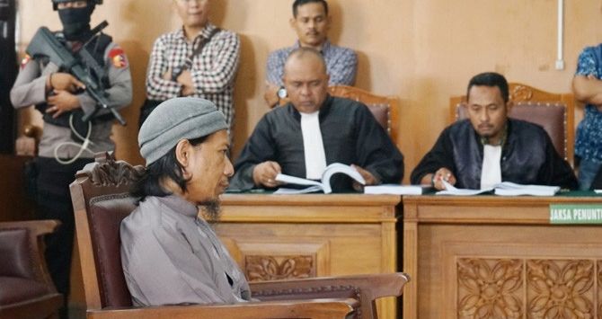 Dituntut Mati, Aman Abdurrahman Balas dengan Senyum Santai, tapi….