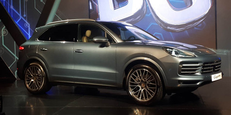 Ban Belakang Porsche Cayenne Bisa Belok, Apa Kelebihannya..