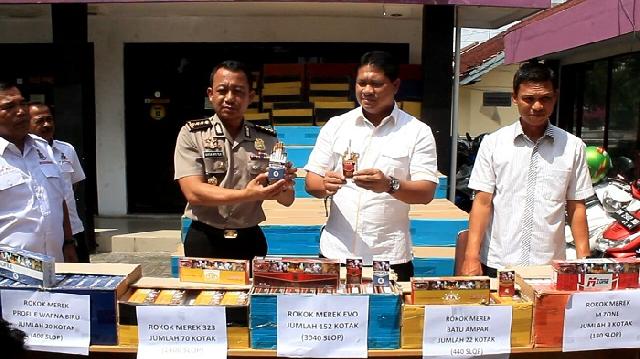 Polda Riau amankan ratusan dus rokok ilegal