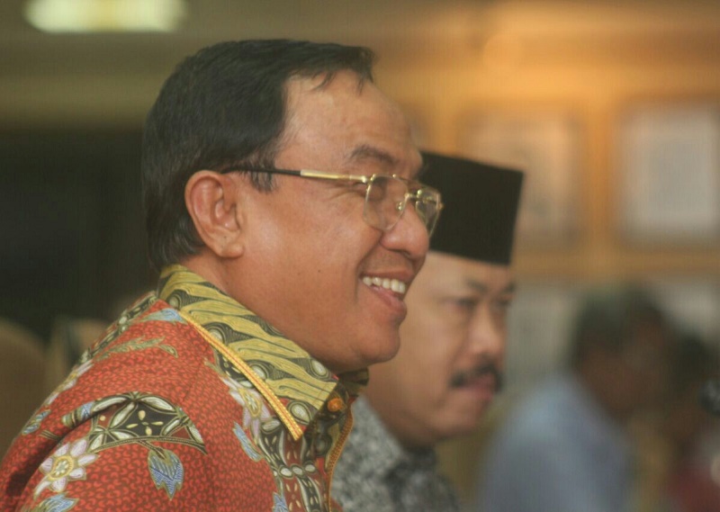 Semangat Bupati Inhil Upayakan Penyelamatan Kebun Kelapa