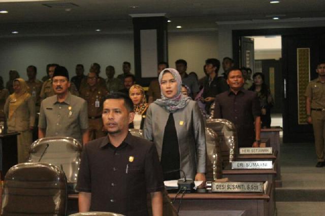 DPRD Pekanbaru Sampaikan Pandangan Fraksi Tentang Perubahan Ranperda RPJPD 2005-2025