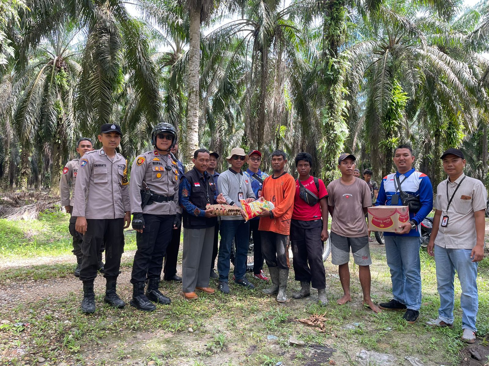 Sinergitas, Polsek LBJ Silahturahmi Dengan PPK, Panwascam dan PPS Kulim Jaya