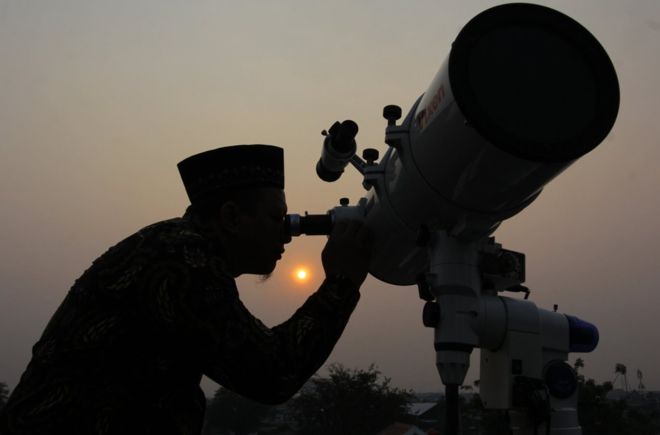 BREAKING NEWS: Hilal terlihat, Sidang Isbat tetapkan Idulfitri jatuh pada Jumat 15 Juni 2018