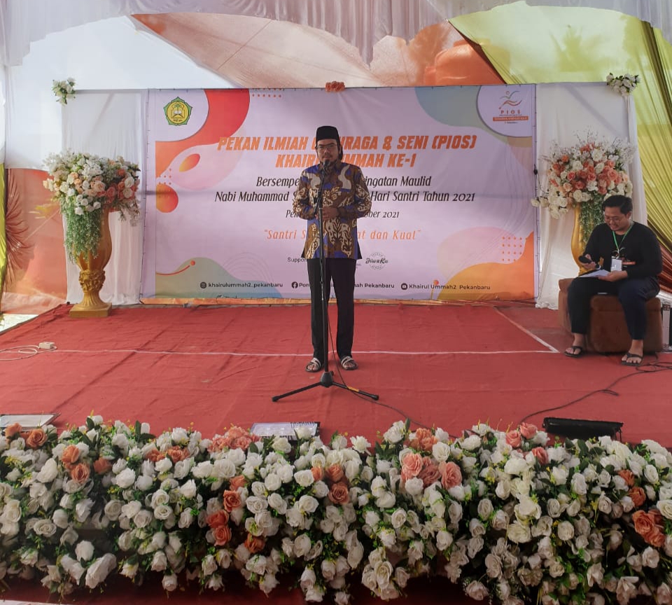 Hadiri Pembukaan PIOS di Pondok Pesantren, Ini Harapan Ginda Burnama Dihadapan Para Santri