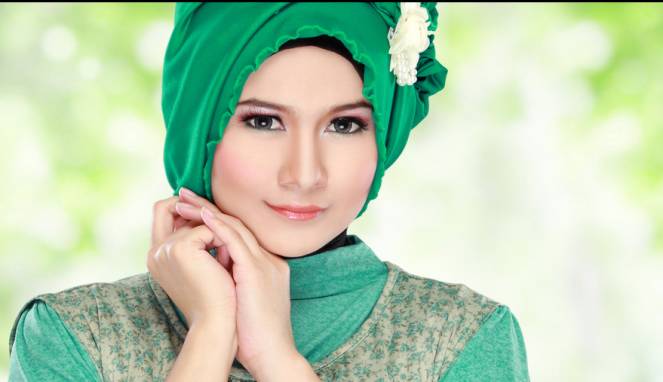 Rambut Tetap Sehat dan Berkilau Meski Tertutup Hijab
