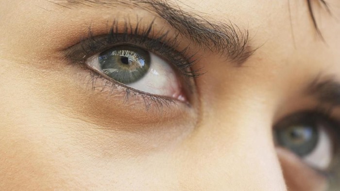 Para Ahli Kini Cemaskan Penularan Virus Corona Melalui Mata