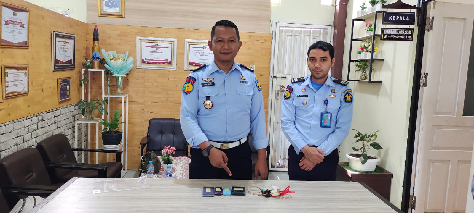 Rutan Kelas I Pekanbaru Sita Handphone Milik Akhmad Mujahidin Terduga Korupsi Jaringan UIN Suska Riau