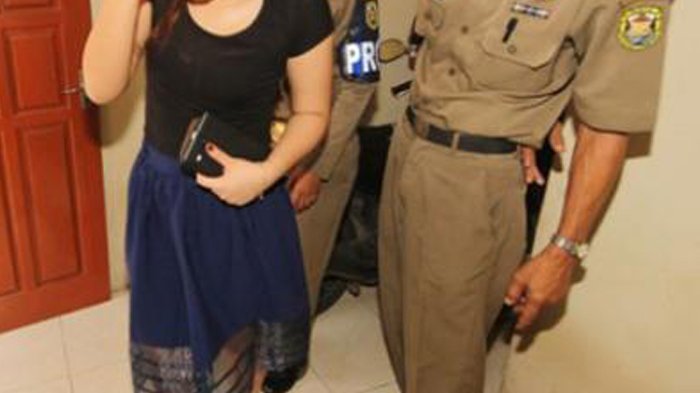 Parah ! Kepala Sekolah Tega Lampiaskan Nafsu Bejat ke Calon Siswi di Ruang Piano