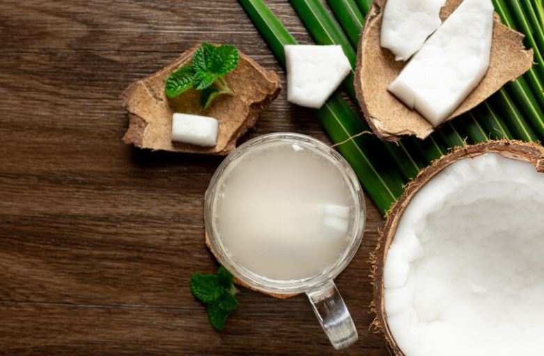 Berikut 5 Manfaat Air Kelapa untuk Kecantikan Kulit