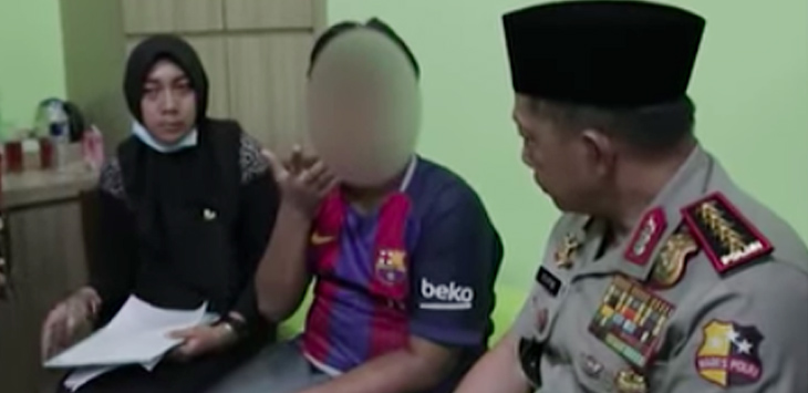 Mengejutkan! Anak Teroris Bongkar Kelakuan Buruk Ayahnya