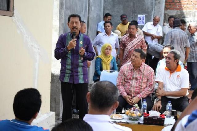 Plt Walikota Pekanbaru Lounching Kegiatan PMB-RW di Kelurahan Sago