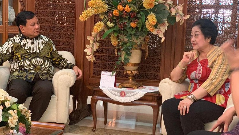 Cerita Prabowo Keleleran Tanpa Negara Lalu Ditolong Mega