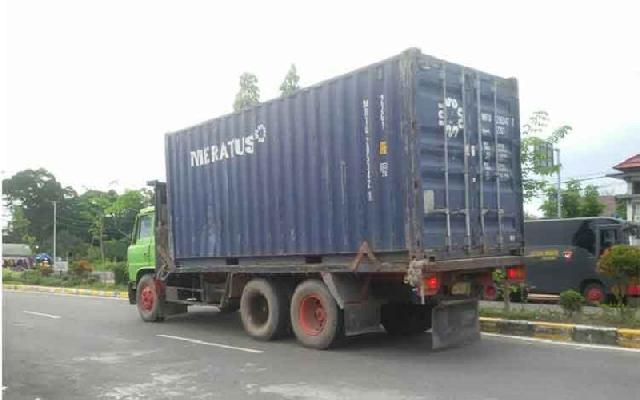 Dishub Pekanbaru Akui Kesulitan Cegah Truk Tonase Besar Melintas di HR Soebrantas