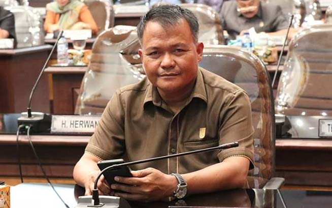 Kasus Terus Bertambah, Fraksi Demokrat Pekanbaru Minta Pemko Berlakukan Jam Malam 