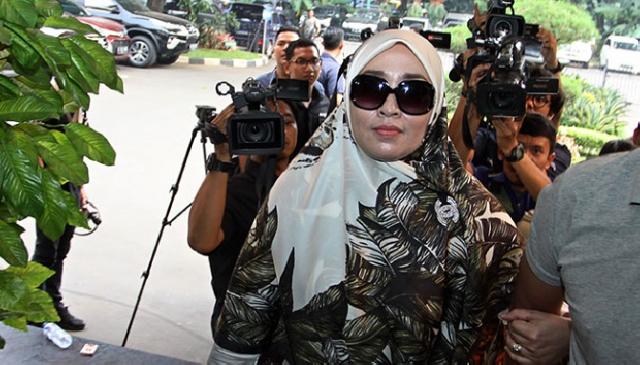 Firza Husein Minta Polisi Tangkap Penyebar Konten Pornografi
