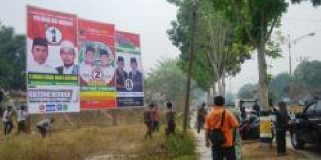 Kota Pekanbaru Dikepung Baliho Kandidat Kepala Daerah, Ini Kata Warga