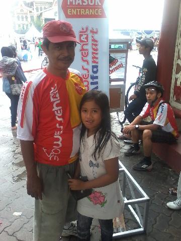 Peserta Gowes Alfamart Pekanbaru Harapkan Tahun Depan Ada Jalan Santai