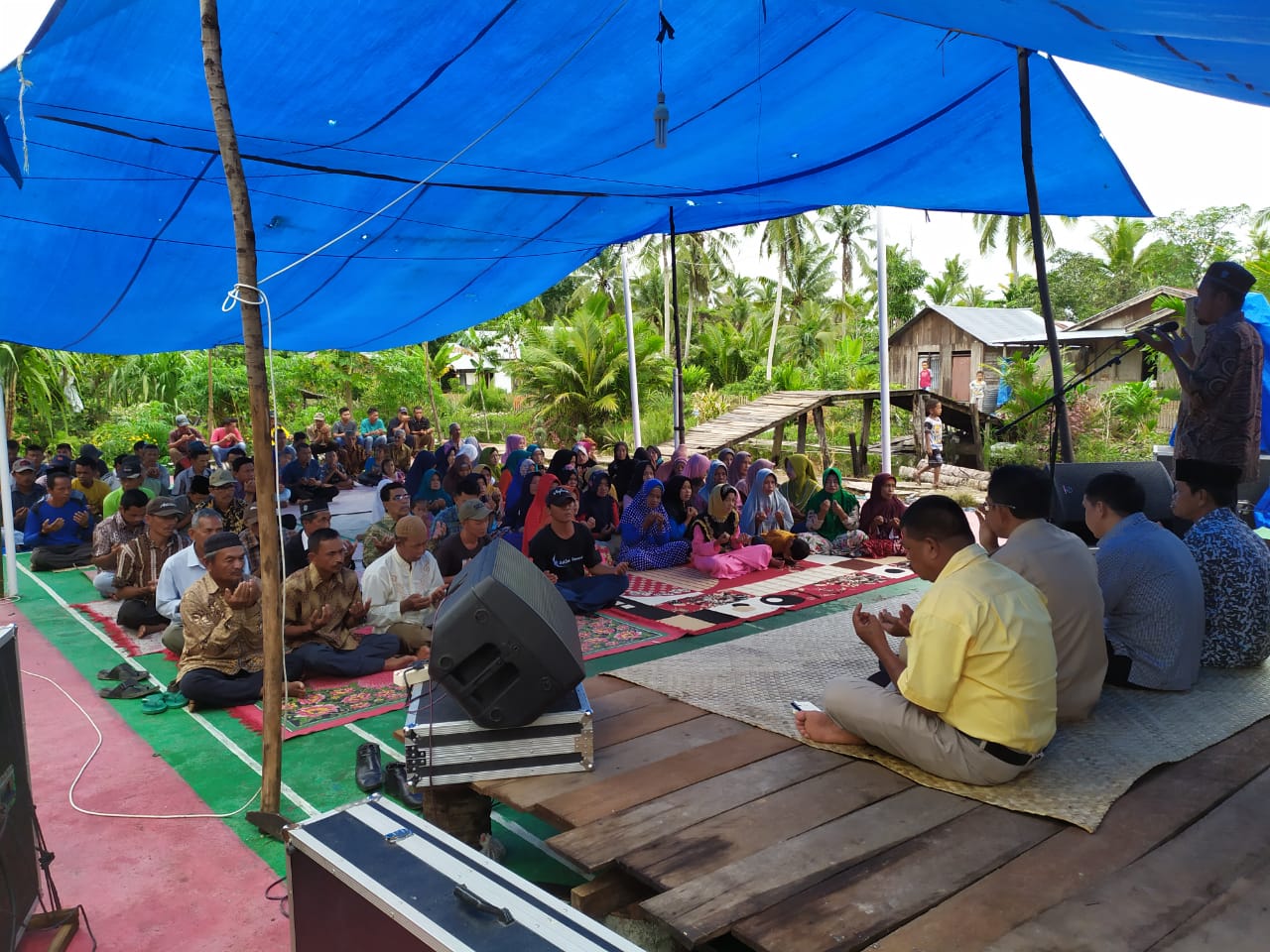 Antusias Warga Hadiri Reses Ferryandi Meski Hanya Beralas Tikar dan Tenda Plastik