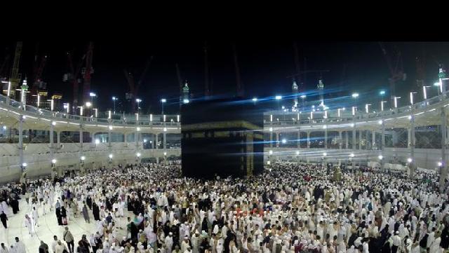 Muslim di Arab Saudi dan UEA Mulai Puasa Sabtu Besok