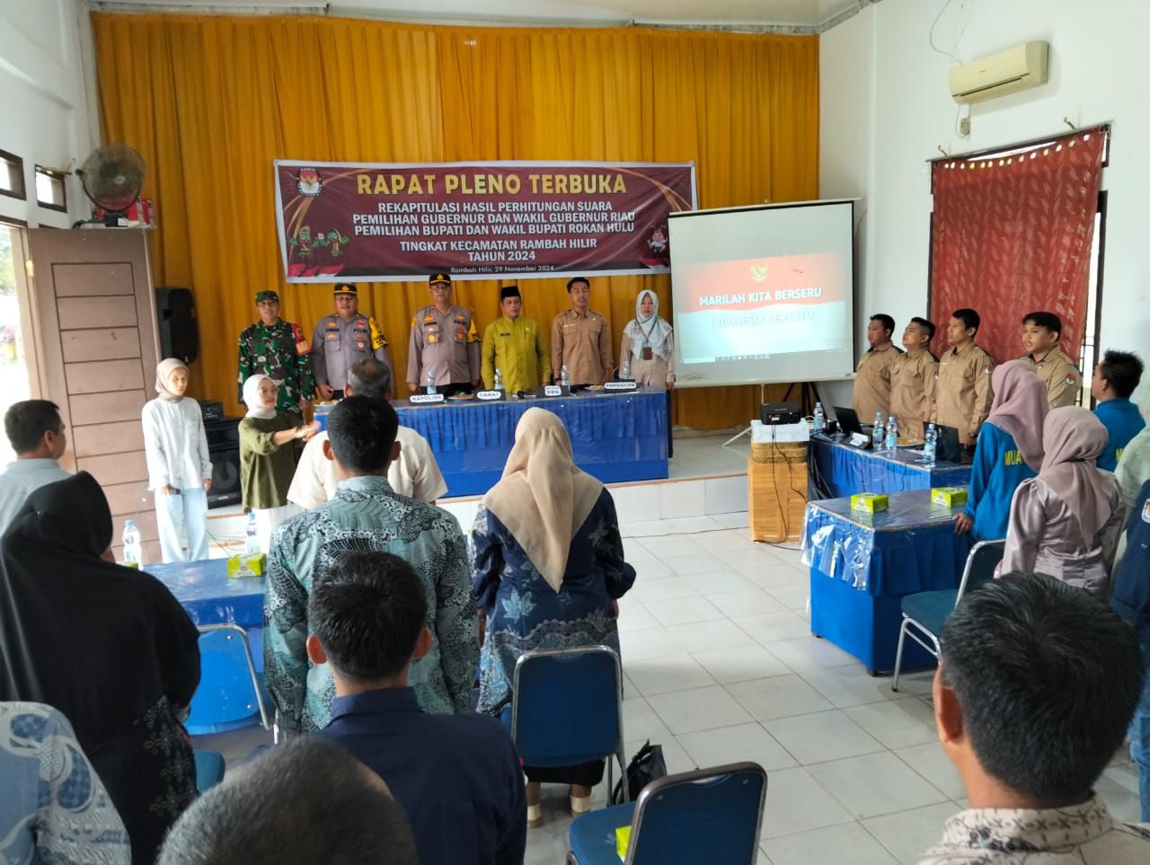 Rapat Pleno Rekapitulasi Suara Pilkada 2024 di Kecamatan Rambah Hilir Berjalan Lancar