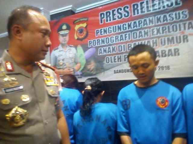 Dibayar Bitcoin, Sutradara Video Asusila Tak Bisa Bahasa Inggris